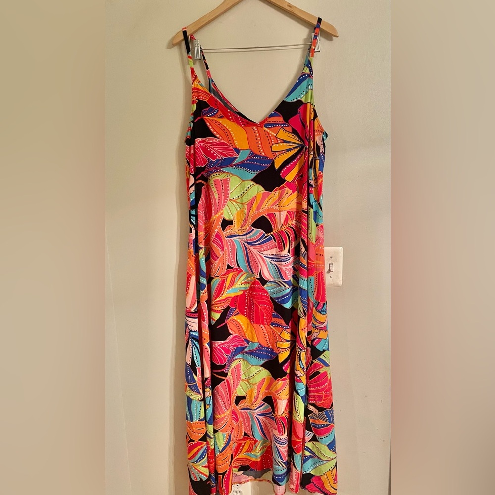 Vince Camuto V-Neck Sleeveless Fun Colorful Flowing Summer Dress Size L- EUC